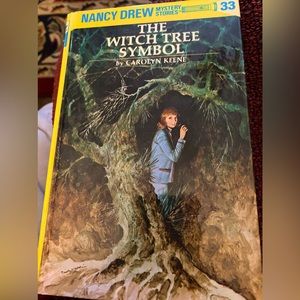 Vintage Nancy Drew book